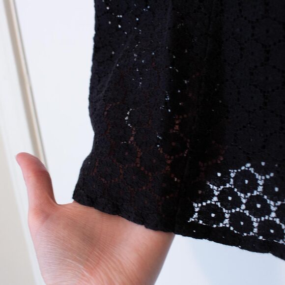 M Van Heusen Button Flower Diecut black sheer blouse short puff petal sleeve - Picture 4 of 6